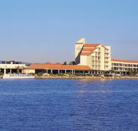 Lakes Hotel - Accommodation Mooloolaba