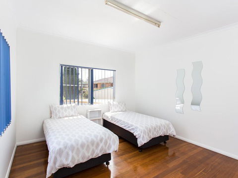 Lakeside Retreat - Accommodation Mooloolaba 1