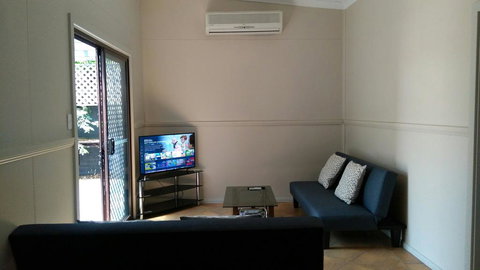 Large 6-Bedroom House With Wifi & Netflix Close To Singleton CBD Hunter Valley - Accommodation Mooloolaba 1