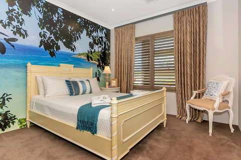 Lavender Manor BnB - Accommodation Mooloolaba 2