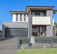 Luxury Brand New Home - Accommodation Mooloolaba