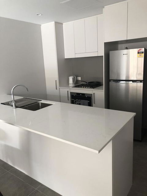 Luxury Executive Apartment - Accommodation Mooloolaba 1