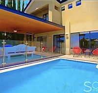 LUXURY VILLA W POOL  SPAS - Accommodation Mooloolaba