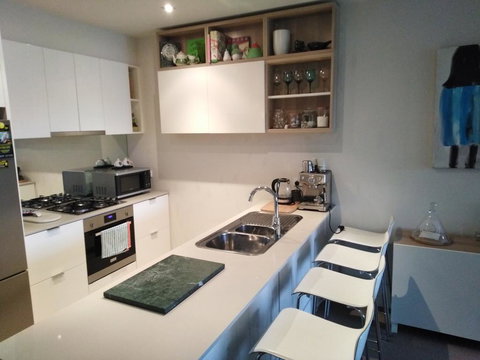 Marina View Apartment On The Maribyrnong River, Melbourne - Accommodation Mooloolaba 3
