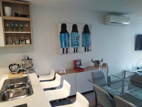 Marina View Apartment On The Maribyrnong River, Melbourne - Accommodation Mooloolaba 2