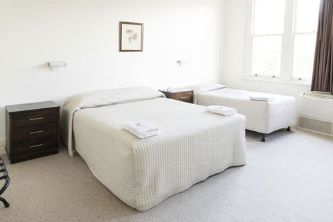 Mercantile Hotel - Accommodation Mooloolaba 3