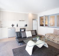 Modern Executive Apartment  Braddon 1BR Wine Wifi Secure Parking Canberra - Accommodation Mooloolaba