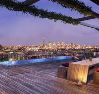 Modern carefree living style APT in ToowongView - Accommodation Mooloolaba