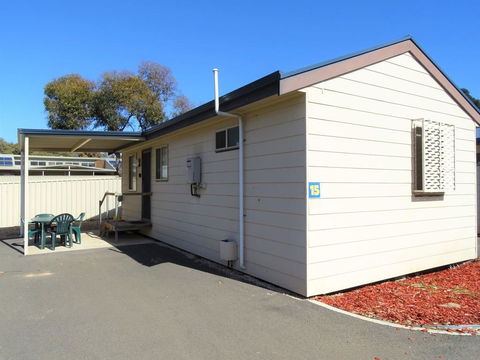 Moonta Bay Cabins - Accommodation Mooloolaba 1