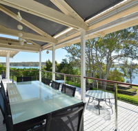 Morisset Bay Waterfront Views Lake House looking over Trinity Marina - Accommodation Mooloolaba