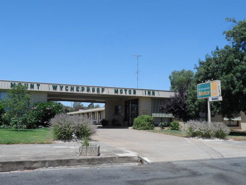 Mount Wycheproof Motor Inn - Accommodation Mooloolaba 0
