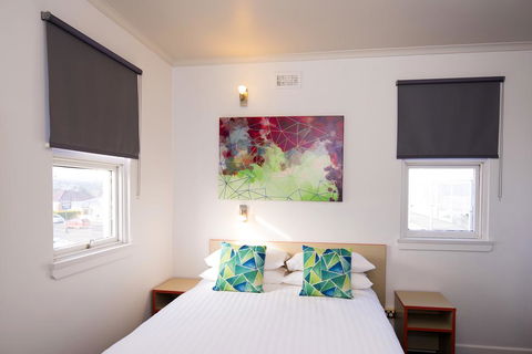 Mowbray Hotel - Accommodation Mooloolaba 0