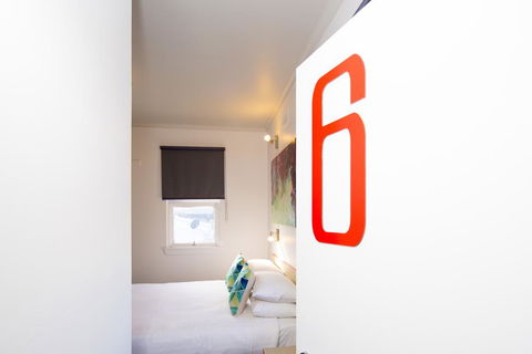 Mowbray Hotel - Accommodation Mooloolaba 2