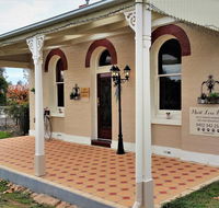 Must Love Dogs BB  Self Contained Cottage - Accommodation Mooloolaba