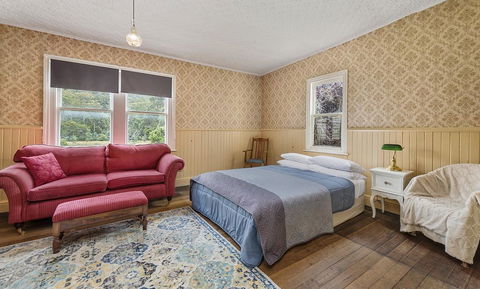 National Park Hotel - Accommodation Mooloolaba 2