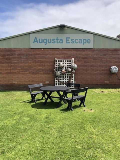 Augusta Escape Holiday Units - Accommodation Mooloolaba 29