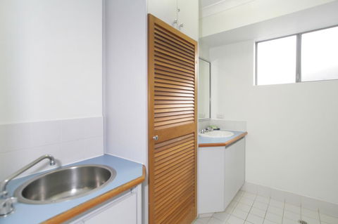 Scarborough Beach Front Resort - Shell Ten - Accommodation Mooloolaba 10