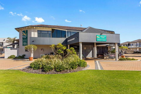 Quality Resort Sorrento Beach - Accommodation Mooloolaba 12