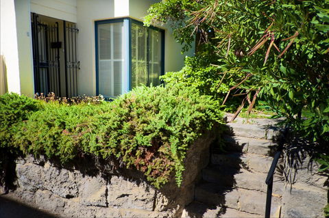 Cottesloe Artist's Beach Retreat - Accommodation Mooloolaba 22