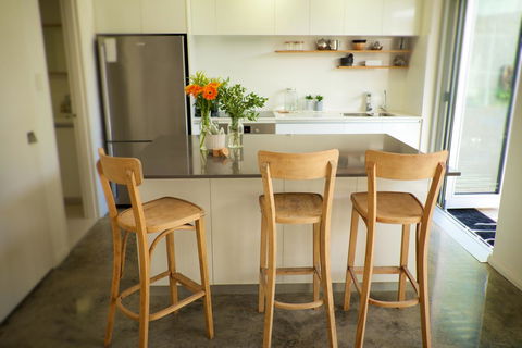 Cottesloe Artist's Beach Retreat - Accommodation Mooloolaba 30