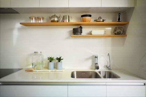 Cottesloe Artist's Beach Retreat - Accommodation Mooloolaba 8