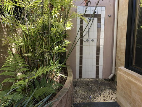 BeachHideaway@Scarborough - Accommodation Mooloolaba 31