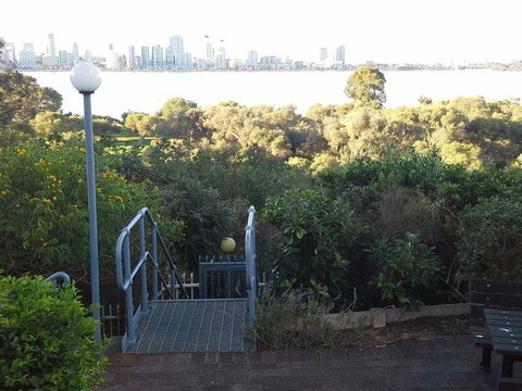 High Tor - Accommodation Mooloolaba 26