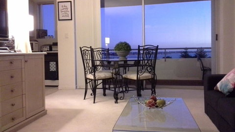 High Tor - Accommodation Mooloolaba 2