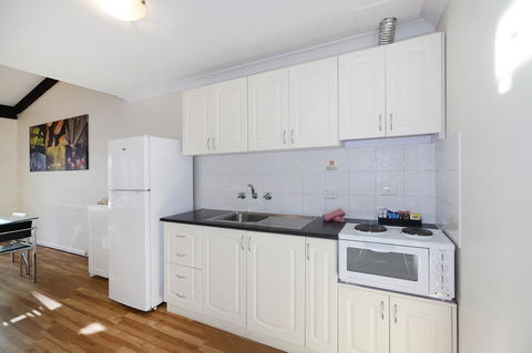 Seashore Memories - Sleeps 3 - Accommodation Mooloolaba 8