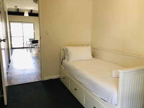 Seashore Memories - Sleeps 3 - Accommodation Mooloolaba 5