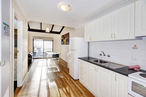 Seashore Memories - Sleeps 3 - Accommodation Mooloolaba 10