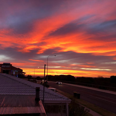 Mullaloo Beachfront Retreat - Accommodation Mooloolaba 12