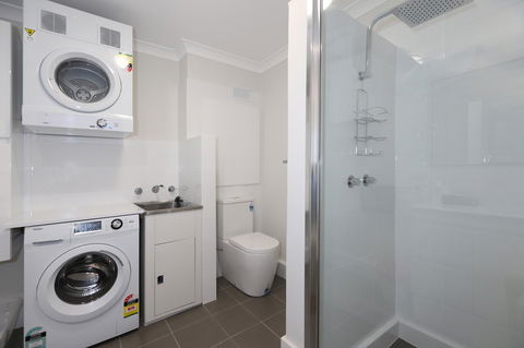 West Beach Lagoon 218 - Outstanding Value! - Accommodation Mooloolaba 10