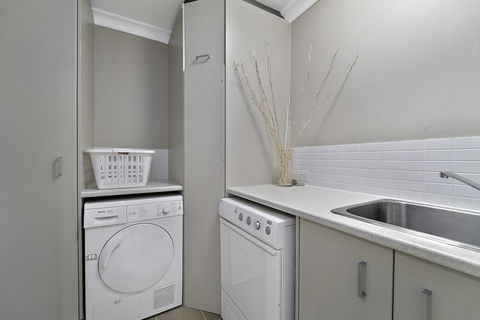 Luxury Suite Bunbury - Accommodation Mooloolaba 15