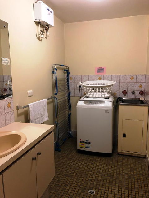 West Beach Lagoon 208 â€“ Great Value! - Accommodation Mooloolaba 13