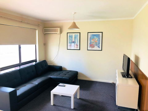 West Beach Lagoon 208 â€“ Great Value! - Accommodation Mooloolaba 10