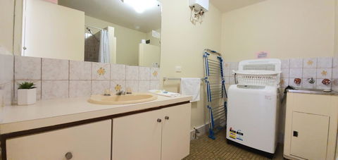 West Beach Lagoon 208 â€“ Great Value! - Accommodation Mooloolaba 8