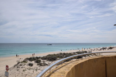 West Beach Lagoon 107 - Great Value - Accommodation Mooloolaba 17