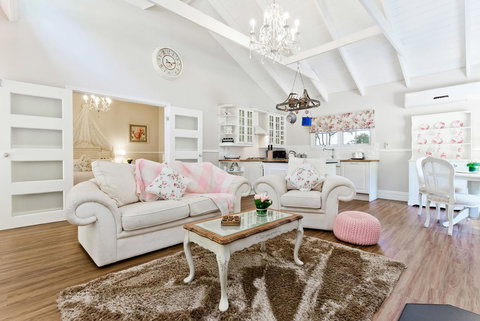 Quiet Escapes Cottages - Accommodation Mooloolaba 20