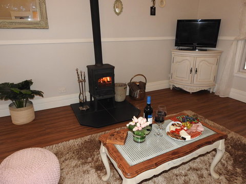 Quiet Escapes Cottages - Accommodation Mooloolaba 4