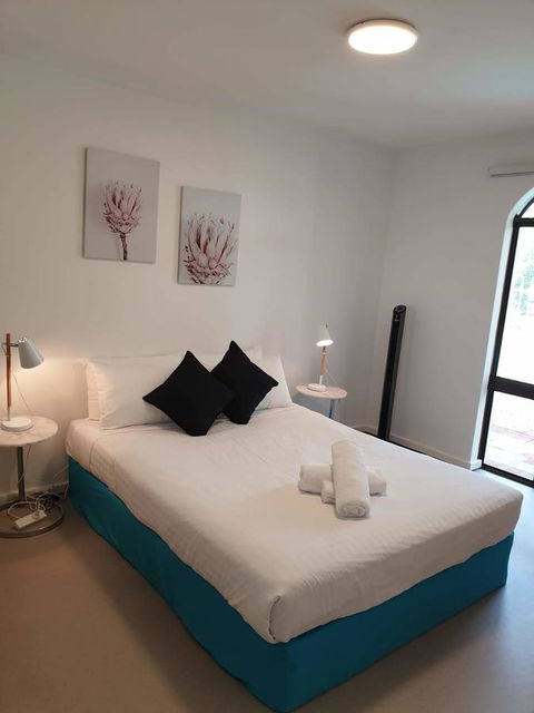 West Beach Lagoon 206 - Sleeps Three! Value!!! - Accommodation Mooloolaba 4