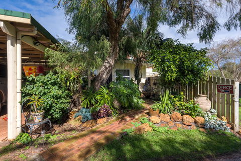 Surfside Ocean Beach Denmark Holiday Accommodation - Accommodation Mooloolaba 5