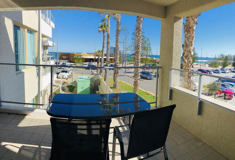 Sandcastles At The Beach Outstanding Location! - Accommodation Mooloolaba 3