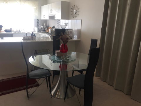 Bright & Beautiful Home On The Hills! - Accommodation Mooloolaba 10
