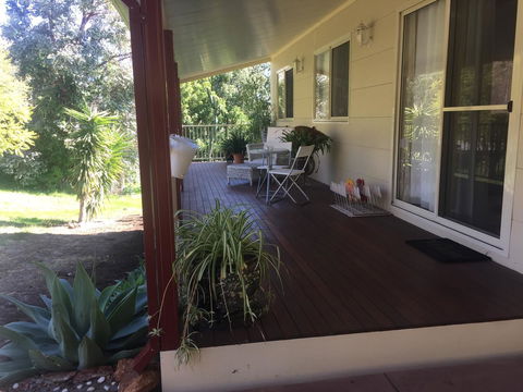 Bright & Beautiful Home On The Hills! - Accommodation Mooloolaba 2