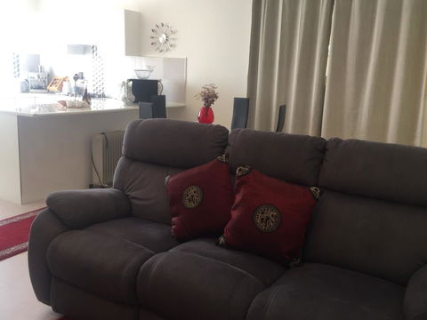 Bright & Beautiful Home On The Hills! - Accommodation Mooloolaba 7