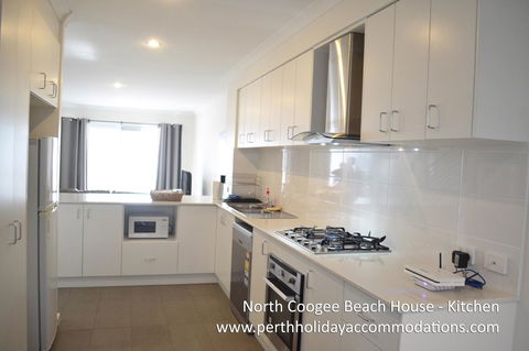 North Coogee Beach House - Accommodation Mooloolaba 18