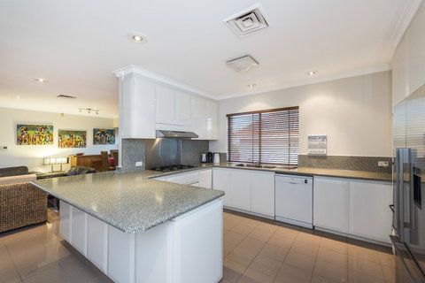 Perth Luxury Accommodation - Accommodation Mooloolaba 38