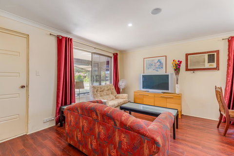 Brilliant, Neat, Convenient, Family-friendly House - Accommodation Mooloolaba 1