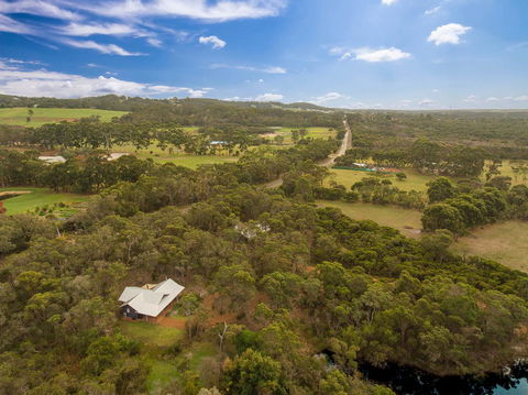 Denmark Forest Retreat - Accommodation Mooloolaba 4